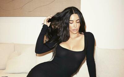 Kim Kardasian in black dress