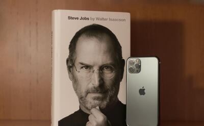 Steve Jobs on the cover of book.